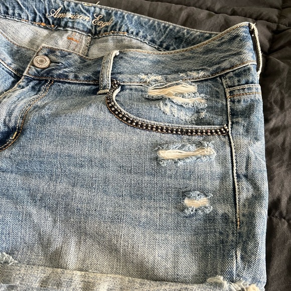 American Eagle Outfitters Light Blue Frayed Jean Shorts - Picture 3 of 5